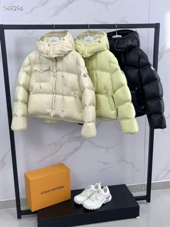 Picture of Moncler Down Jackets _SKUMonclersz1-426yr23737217